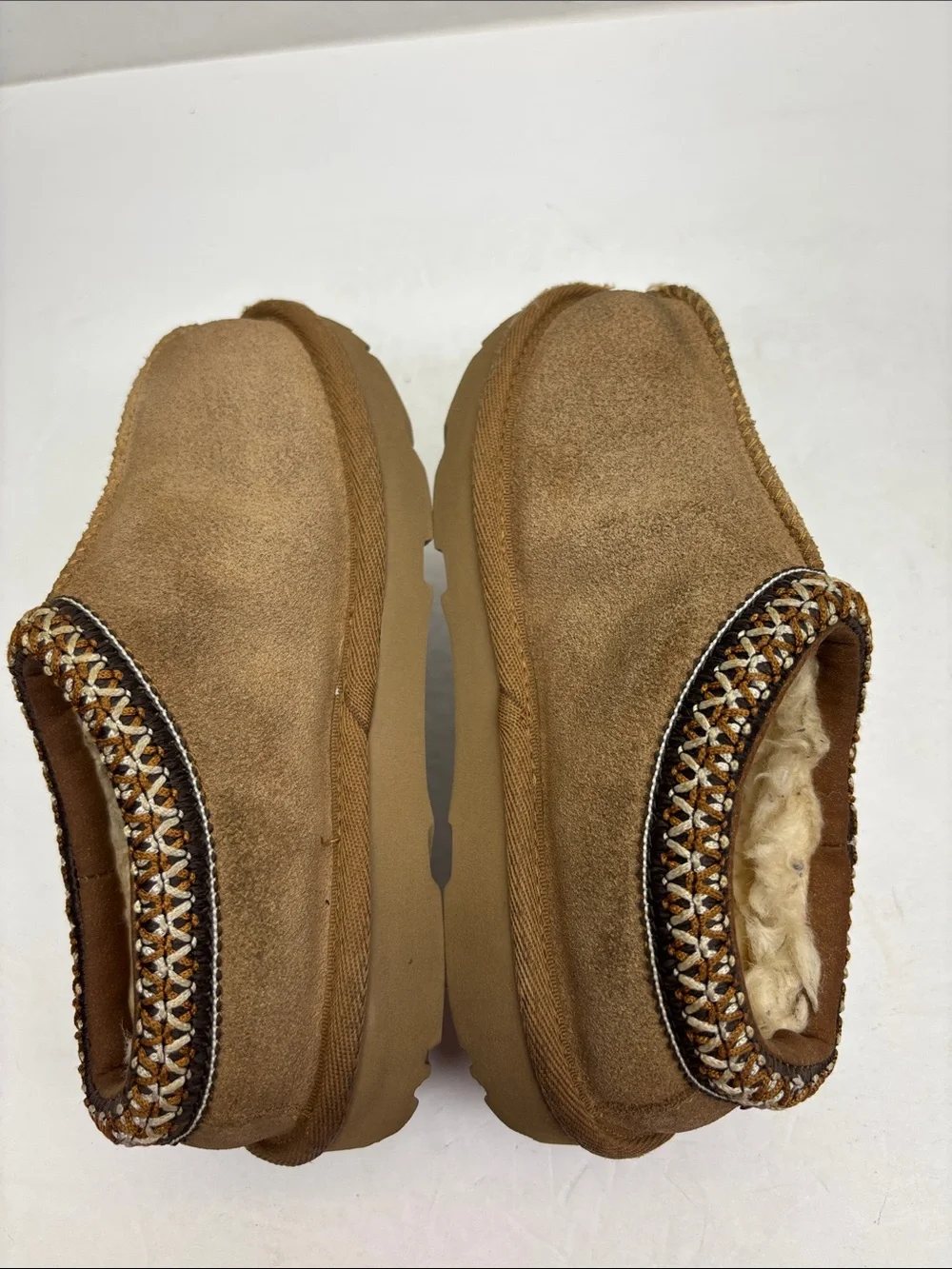 UGG Cozy Chestnut Suede Slip-On Slippers, SZ 11 for toddler, box 62